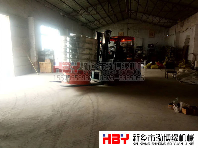 蕎麥振動篩粉機已發(fā)貨??！