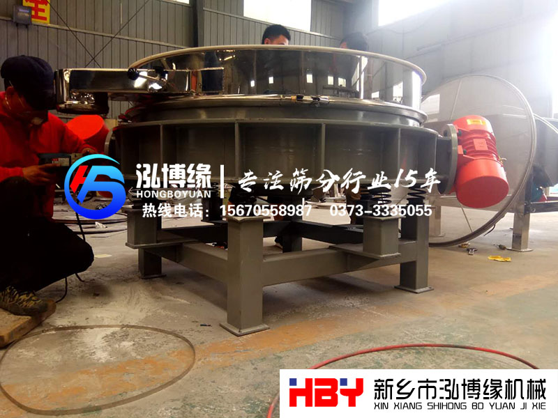為什么購買的 直排式篩粉機底座會震裂？